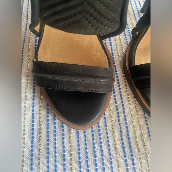 L.A.M.B. Black Leather Suede Open Toe Stiletto Sandals Size 6 - Picture 3 of 16